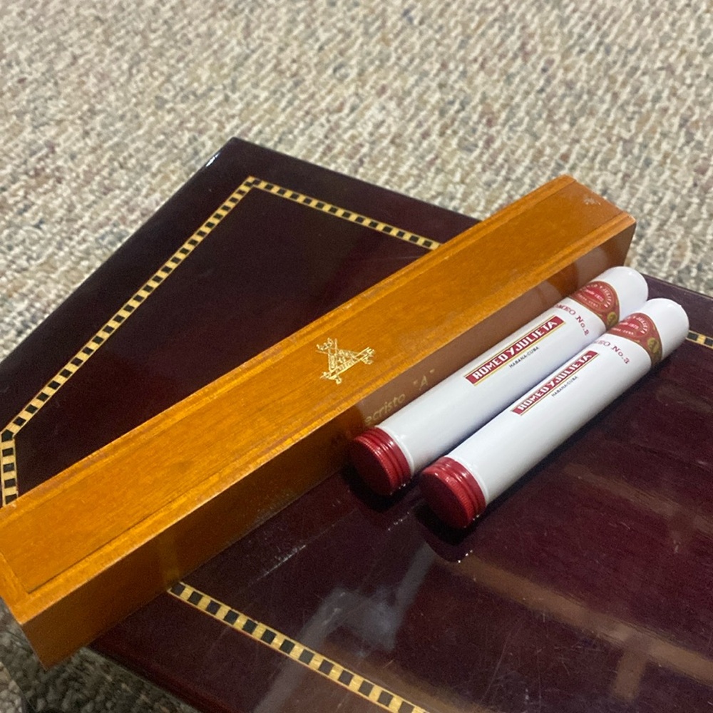 This is a rare empty single montecristo Cuban